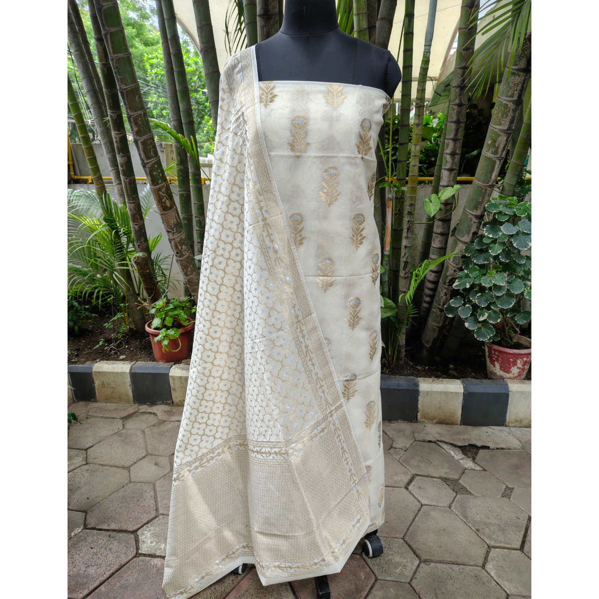 Premium Dhaka Cotton Unstitched Suit Material with Elegant Woven Dupatta